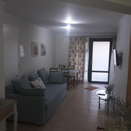 Spiro'S Apartment Lefkada City Exterior photo