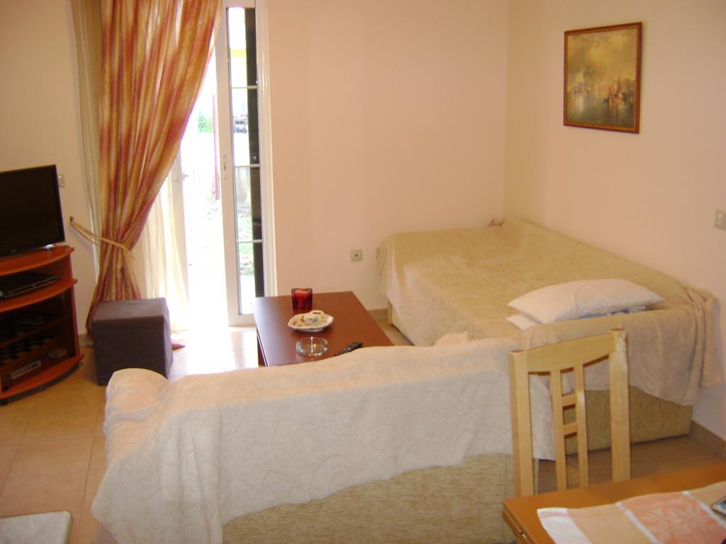 Spiro'S Apartment Lefkada City Room photo
