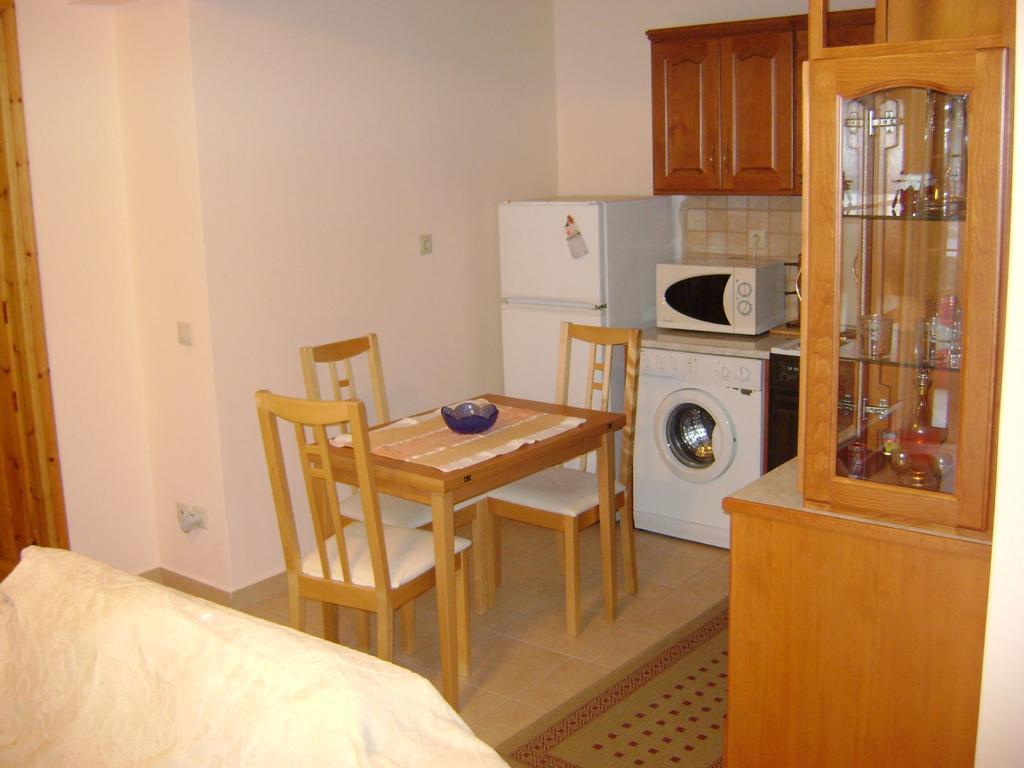Spiro'S Apartment Lefkada City Exterior photo